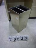 270232