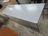 298196